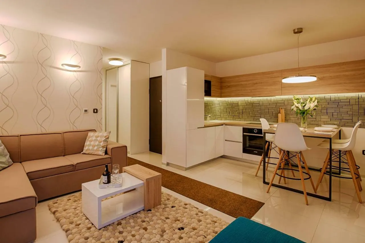 Deluxe Beach Apartments by Traveler Tourist Agency Krk Krk Town