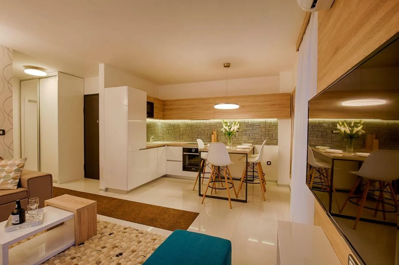 Deluxe Beach Apartments by Traveler Tourist Agency Krk Krk Town