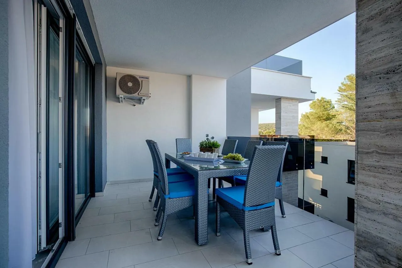 Deluxe Beach Apartments by Traveler Tourist Agency Krk Krk Town Croatia